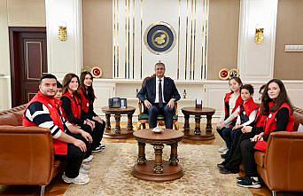 Çocuklardan Karabük Valisi Yavuz'a ziyaret