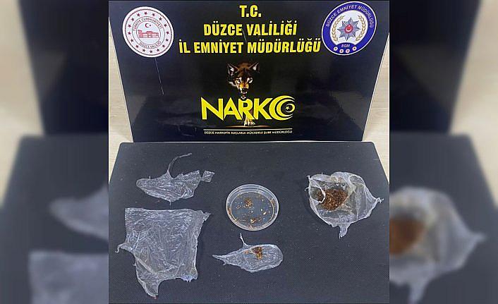 Düzce'de uyuşturucu operasyonunda 2 şüpheli tutuklandı