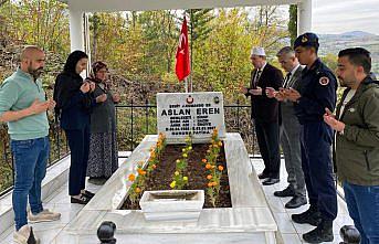 Gerze Kaymakamı Büyüker’den şehit ailesine ziyaret