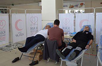 Havza'da sağlık çalışanlarından kan bağışı