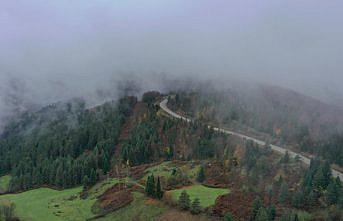 Kastamonu'da sisle birleşen güz renkleri dronla görüntülendi