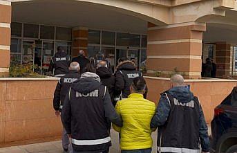 Kastamonu'da tefecilik operasyonunda yakalanan 2 kişi tutuklandı