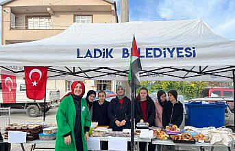 Ladik'te Gazze yararına kermes düzenlendi