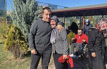 Özel gereksinimli bireylerden Kastamonusporlu futbolculara ziyaret