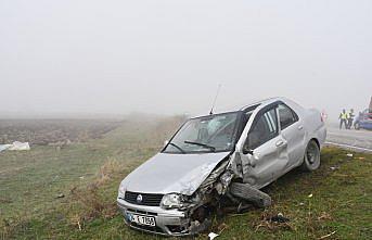 Samsun'da 2 otomobilin çarpıştığı kazada 3 kişi yaralandı