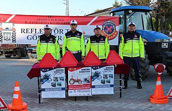 Sinop’ta çiftçilere reflektör dağıtıldı