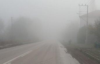 Tokat'ın Yeşilyurt ilçesinde sis etkili oluyor