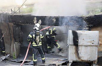 Trabzon'da hurda deposunda çıkan yangın söndürüldü