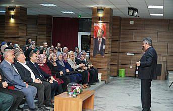 Yazar Alişan Kapaklıkaya Osmancık'ta seminer verdi