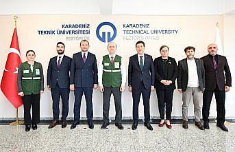 Yeşilay heyetinden Trabzon Valisi Yıldırım'a ziyaret