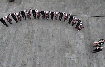 Akçaabat horonuyla dünya sahnelerinde boy gösteriyorlar