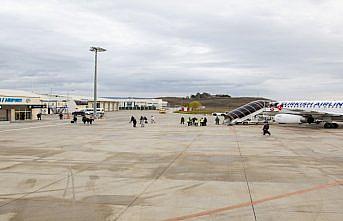 Amasya Merzifon Havalimanı Kasım ayında 14 bin 74 yolcuya hizmet verdi