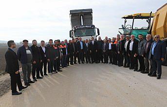 Amasya’da köy yollları asfaltlanıyor