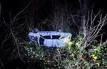 Artvin'de uçuruma devrilen otomobildeki 4 kişi yaralandı