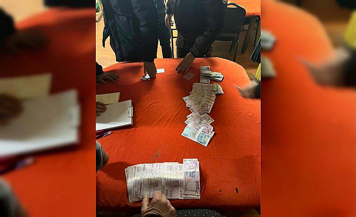 Bartın'da kumar oynayan 8 kişiye 73 bin 976 lira para cezası verildi
