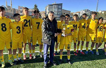 Bayburt Özel İdare Spor U16'da şampiyon oldu