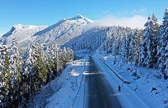 Beyaz örtüyle kaplanan Küre Dağları dron ile görüntülendi