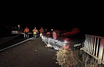 Gümüşhane'de otomobilin devrilmesi sonucu 5 kişi yaralandı