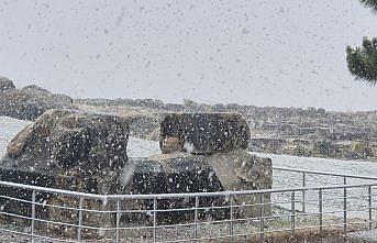 Hattuşa Antik Kenti'nde kar yağışı etkili oldu