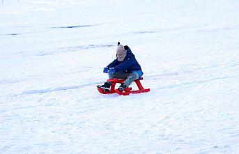Ilgaz Dağı Kayak Merkezi'nde kızakla kaymak isteyenler sezonu açtı
