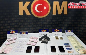 Karabük'te tefecilik operasyonunda yakalanan 2 zanlı tutuklandı