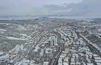 Kastamonu'da yoğun kar yağışı etkili oluyor