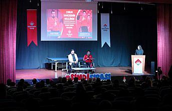 Milli para masa tenisçiler Abdullah Öztürk ve Nesim Turan, Çorum'da öğrencilerle buluştu