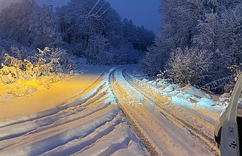 Salıpazarı'nda karla mücadele çalışmaları başladı