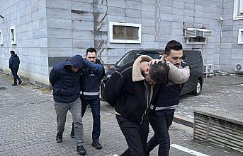 Samsun'da kaçakçılık operasyonunda yakalanan 4 zanlı adliyede