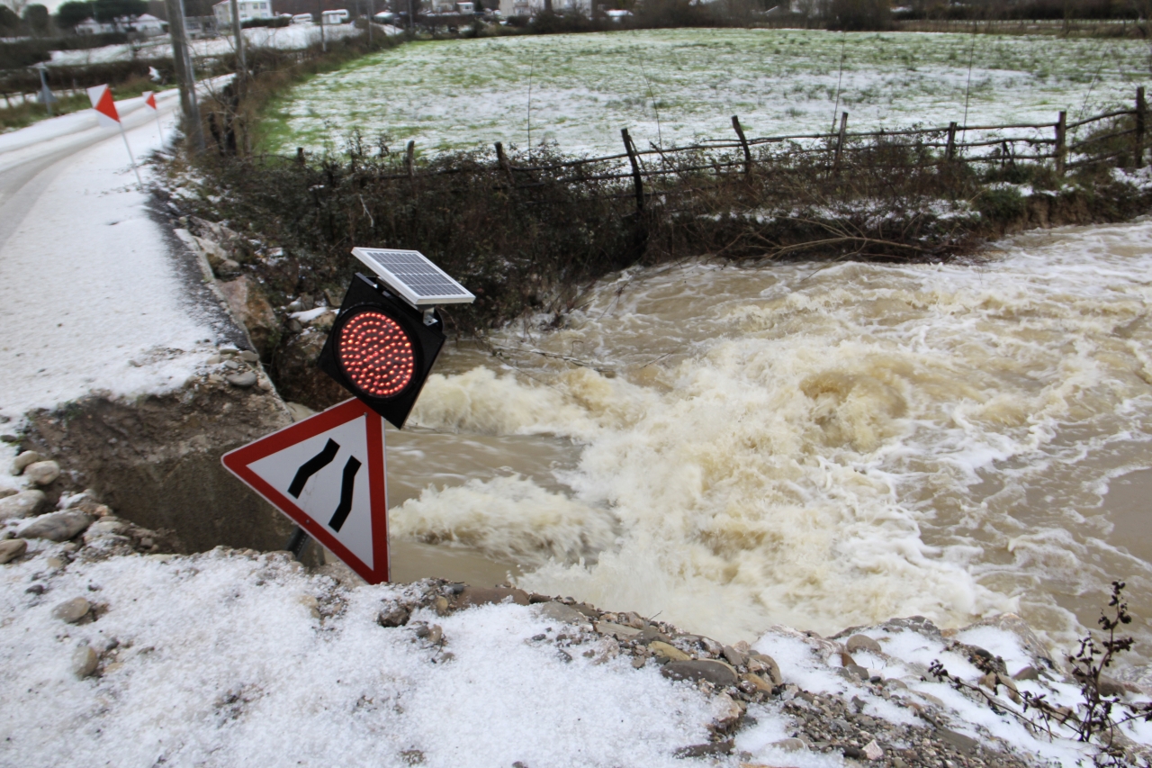 Sinop'ta kar ve sağanak etkili oldu