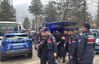 Tokat'ta 2 kişiyi öldürdüğü iddia edilen 2 zanlı adliyede