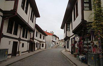 Zamana direnen tarihi Zile Evleri turizme kazandırılıyor