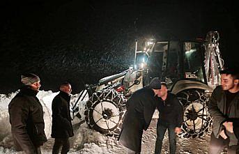 Ağlı Belediye Başkanı Ergin, karla mücadelede çalışan ekipleri ziyaret etti