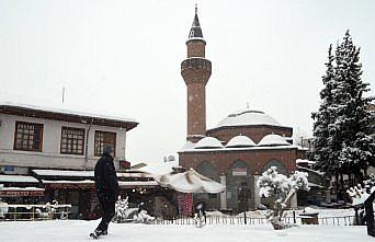 Amasya'da kar yağışı etkisini sürdürüyor