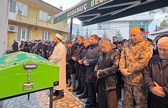 Artvin'de çığda hayatını kaybeden çobanın cenazesi defnedildi