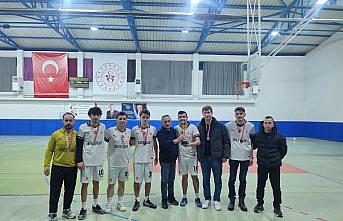 Cide'de futsal turnuvası düzenlendi