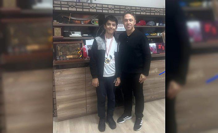 Çorum BİLSEM öğrencisi TÜBİTAK Bilim Olimpiyatları'nda altın madalya kazandı
