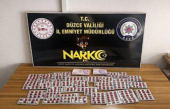 Düzce'de birbiriyle bağlantılı uyuşturucu operasyonlarında 4 kişi tutuklandı