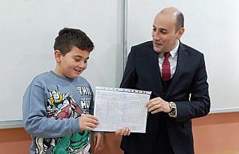 Eynesil ve Espiye'de öğrenciler karnelerini aldı