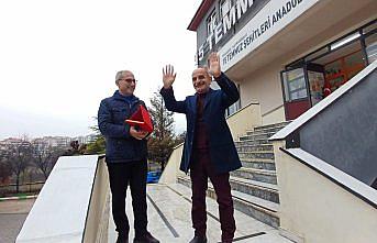 Karabük'te emekli olan 39 yıllık öğretmene duygusal veda