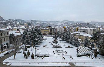 Kastamonu merkez ve yüksek kesimlerde kar etkili oluyor