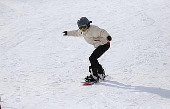 Ordu'daki Çambaşı Kayak Merkezi'nde hafta sonu yoğunluğu