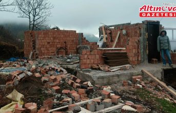 Salıpazarı'nda kuvvetli rüzgar etkili oldu