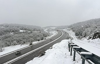Samsun-Ankara kara yolunda kar yağışı etkili oldu