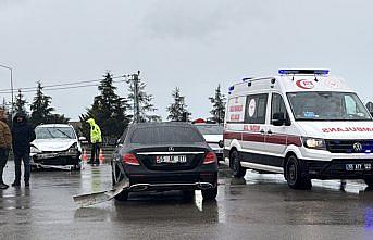 Samsun'da iki otomobilin çarpıştığı kazada 2 kişi yaralandı