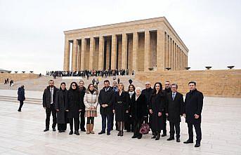 TİKAV'dan 27. kuruluş yıl dönümünde Anıtkabir'e saygı ziyareti