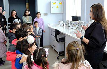 TOGÜ Rektörü Yılmaz, Biyoçeşitlilik Müzesi ziyaretinde öğrencilerle buluştu