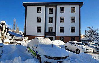 Tokat'ın ilçelerinde karla mücadele çalışmaları sürüyor