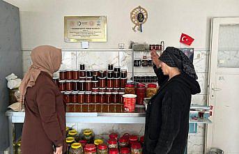 Yeşilyurt Kaymakamı Altın'dan kadın kooperatifini ziyaret