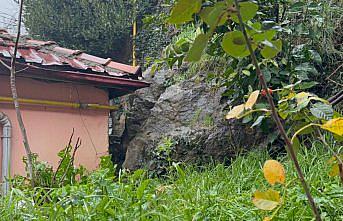 Zonguldak'ta heyelan nedeniyle iki evde hasar oluştu